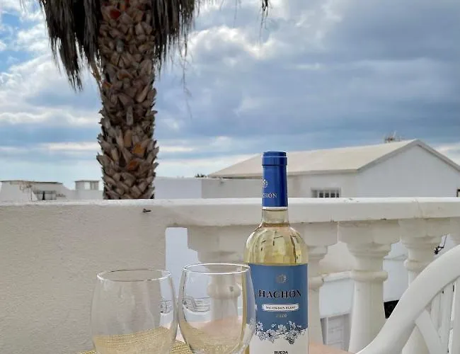 Daire Cozy And Sunny Over The Rooftops Puerto del Carmen (Lanzarote)