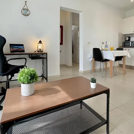 Cozy And Sunny Over The Rooftops Appartement Puerto del Carmen (Lanzarote)